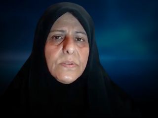 وخامت حال فاطمه سپهری در زندان؛ شعار «مرگ بر خامنه‌ای» خانواده او در مقابل بیمارستان