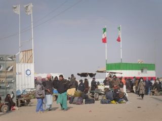 حمایت ۵۴۰ فعال مدنی و دانشگاهی ایران از «مهاجران و پناهندگان افغانستانی»