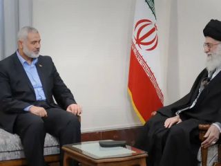 خامنه‌ای به هنیه: یحیی سنوار با پنهان کردن زمان حمله از ما دچار اشتباهی استراتژیک شد