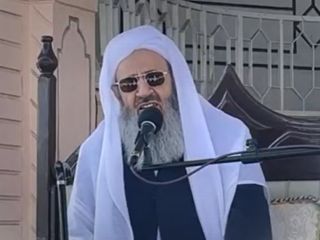 مولوی عبدالحمید: ملت ایران زمانی ثروتمند بود ولی الان فقیر شده است