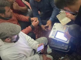 تقلب در حد تیم ملی: نماینده تهران ویدیویی از پر کردن تعرفه‌های رای در گچساران را منتشر کرد