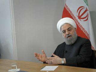 اظهارات جدید روحانی: آقای رئیسی نامه سران قوا برای گران کردن بنزین را با خط خودش امضا کرده بود!