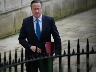 دیوید کامرون: اگر به کنسولگری بریتانیا حمله می‌شد قاطعانه پاسخ می‌دادیم