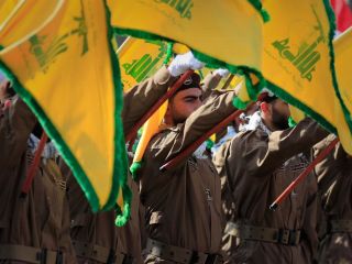 هراس در اردوگاه حامیان جمهوری اسلامی؛ حزب‌الله لبنان اعلام کرد از تشدید درگیری با اسرائیل پرهیز می‌کند