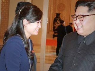آیا رهبر کره شمالی معشوقه قدیمی خود را جایگزین خواهر و همسرش کرده؟