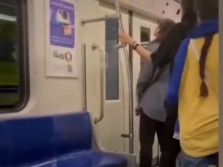 پخش صدای توماج در مترو توسط دختران بدون حجاب اجباری