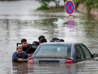 نماینده خراسان: مسبب سیل مرگبار مشهد این است که آبراهه‌ها را فروختند و ساختمان ساختند