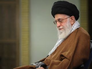 علی خامنه‌ای به دانشجویان آمریکایی نامه نوشت: شما اکنون بخشی از جبهه مقاومت هستید