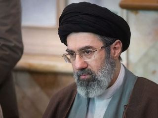 دبیرکل جهادگران ایران از مجتبی خامنه ای برای ثبت نام در انتخابات ریاست جمهوری دعوت کرد