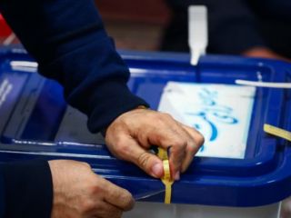 در آستانه انتخابات، اعتصاب، تحصن، تجمع اعتراضی و تشویق به تحریم «جرم»محسوب می‌شود