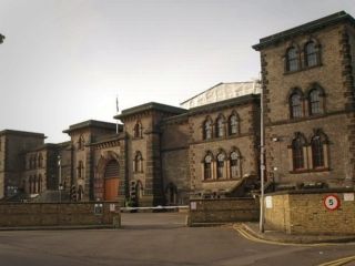 سکس زندانبان زن بریتانیایی با زندانی دردسرساز شد؛‌ هم‌سلولی زندانی از صحنه فیلم گرفته بود