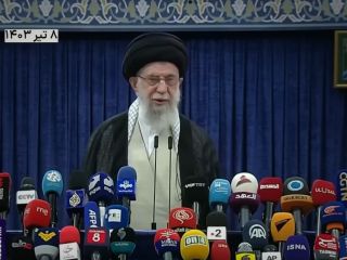 بررسی تناقض‌های گفتاری علی خامنه‌ای قبل و بعد از انتخابات حکومتی