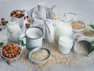 آیا شیرهای گیاهی بی‌ضرر هستند؟ هشدار به‌ویژه خطاب به زنان درباره مصرف آن‌ها