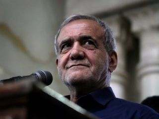 تحلیل‌گرغربی: این پیروزی را نمی‌توان تصادفی دانست؛ سانسورعبارت «اگر رهبری نبود» پزشکیان در تلویزیون