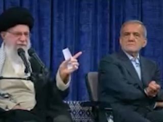 کابوس دوران پهلوی در مراسم تنفیذ پزشکیان هم خامنه‌ای را رها نکرد!