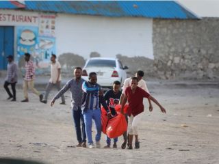 ده‌ها کشته از مردم عادی بر اثر حمله انتحاری گروه اسلام‌گرای «الشباب» به یک ساحل تفریحی