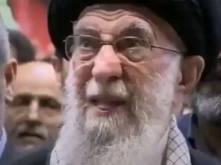 اکبر گنجی: من به شدت می ترسم و امیدوارم که خامنه ای هم به اندازه من بترسد