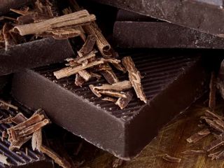 کشف فلزات سنگین سرب و کادمیوم در شکلات‌های تلخ