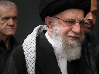 پشت پرده اختلاف نظر پزشکیان و خامنه‌ای بر سر جنگ؛ ترس از عواقب ویرانگر حمله متقابل اسرائیل