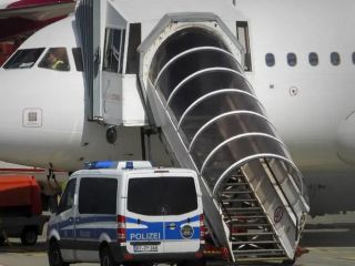 پنج کشور اتیوپی، سومالی، ایران، اردن و چین برای قبول اتباع پناهنده خود که اخراج شده‌اند، شرط گذاشتند