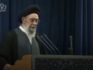 توهین امام جمعه اصفهان به مخالفان جنگ: حیوانی زندگی می‌کنی و لذا این فکرا تو ذهنت میاد