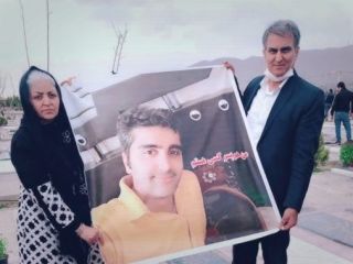 « من هم پسر کسی هستم»