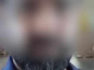 مدیر یک کارخانه بستنی سازی به کارگرانش: تا ریش‌تان را نزنید حقوق‌تان را نمی‌دهم