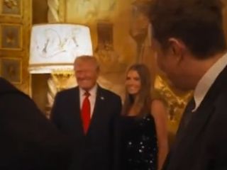 روایت تصویری نوه بزرگ ترامپ از شب انتخابات در اقامتگاه پدربزرگش