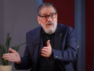 علی شمخانی: من به احمدی‌نژاد،روحانی و رئیسی رای ندادم بخاطر اینکه رقیب‌شان مناسب‌تر بود