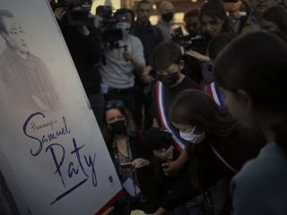 جوانی که ساموئل پتی معلم تاریخ را در فرانسه سر بریده بود با هیئت تحریر شام سوریه در ارتباط بوده است