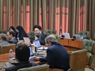 آقا‌میری عضو شورای‌شهر تهران: بی برکت بودن دست دولت ها نتیجه چشم پوشی بر گناه بی حجابی است!