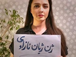 ادعای قوه قضائیه: ترانه علیدوستی «ممنوع‌الپرواز» نیست، می‌تواند شکایت کند