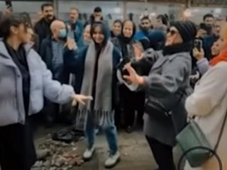 رقص در بازار رشت با آهنگ «لب کارون»