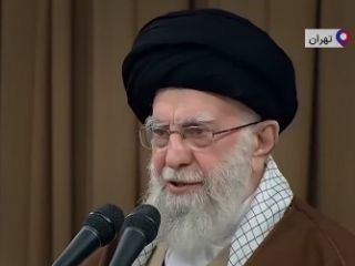 خامنه‌ای: اون متوهم خیالباف اعلام کرد که ایران ضعیف شده آینده نشان خواهد داد که کی ضعیف شده