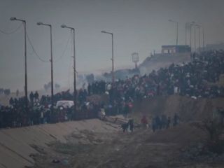 تصاویر هوایی از بازگشت ده‌ها هزار فلسطینی به شمال غزه