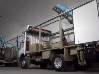 حسین سلامی در جریان بازدید از پایگاه موشکی زیرزمینی سپاه: «دست‌ها روی ماشه است»