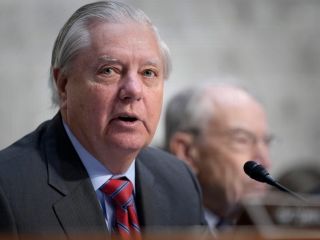 لیندزی گراهام: نابودی برنامه هسته‌ای جمهوری اسلامی به نفع دنیاست