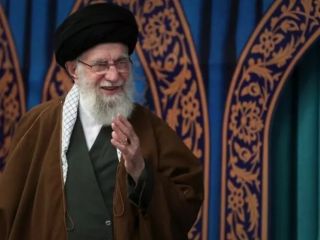 خامنه‌ای گفت با توکل به خدا و قرآن مشکلات حل می‌شوند؛ وی غزه را از مصادیق این ادعا خواند