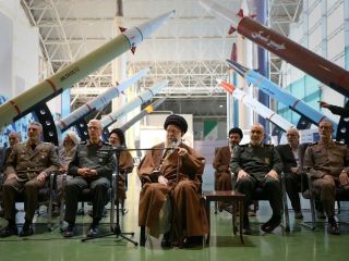 آخرین قمار علی خامنه‌ای