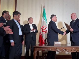 جمهوری اسلامی می‌گوید با روسیه یک قرار داد نفتی چهار میلیارد دلاری امضا کرده است