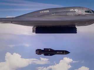 درخواست وزیر اسرائیلی از آمریکا برای استفاده از «بمب‌های سنگرشکن ۱۴ تُنی» علیه جمهوری اسلامی