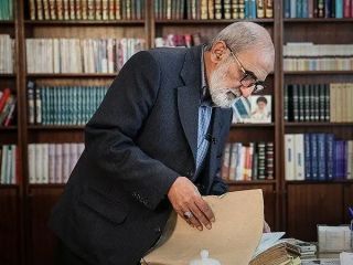 بستن تنگه هرمز، رویای دیرینه برادر حسین، نماینده علی خامنه‌ای در کیهان