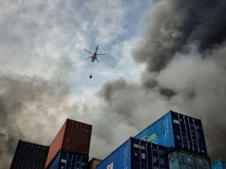 روزنامه اعتماد: وزارت بهداشت از انتشار آمار قربانیان انفجار بندرعباس منع شده‌ است