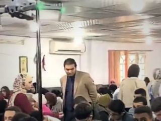 معلم مصری برای جلوگیری از تقلب دانش‌آموزانش در امتحانات از پهپاد استفاده کرد