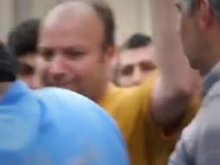 سیلی سنگین به صورت سارق معروف تهرانی در حضور ماموران پلیس