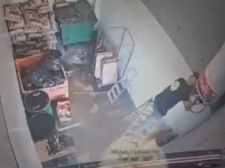 اشتباهِ تعمیرکار در سوراخ کردن مخزن آبگرمکن باعث پروازِ موشکی آبگرمکن شد