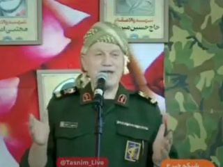 سردار رحیم صفوی: ترامپ یک آدم آنرمال است/ در دنیا رهبری مثل رهبر ما عاقل و حکیم و مهربان وجود ندارد