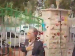 گل‌باران سرپرست اداره کلا فرهنگ و ارشاد بشهر بخاطر حمایت از فستیوال موسیقی کوچه