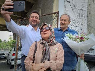 عکسی‌ تصادفی که شاید بهترین روایتگر این روزها باشد؛«حکومت نفاق، به روایت تصویر»