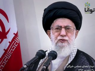 خامنه‌ای: خشونت قانونی نه فقط خوب است بلکه لازم است